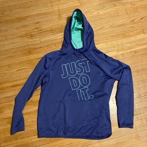 Nike Woman Large Hooded Sweatshirt Dry Fit Material Finger Holes in Sleeves